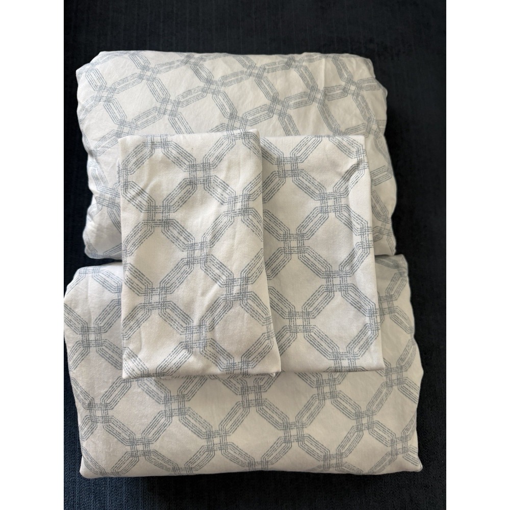 Raymond Waites Geometric Queen Size Sheet Set 4 PCS Blue White Sateen 2016 Soft